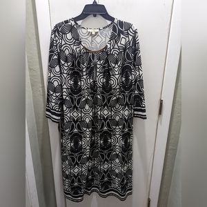 Hanni Women Black and White Pullover dress size 2X